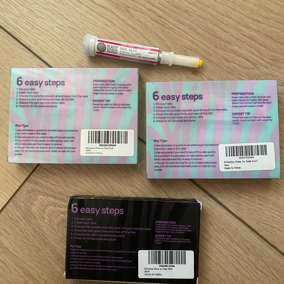 BTArtbox Nails Lot of 3 + Beauty Secret Glue, Gel Press-On Reusable Nails - Picture 5 of 5